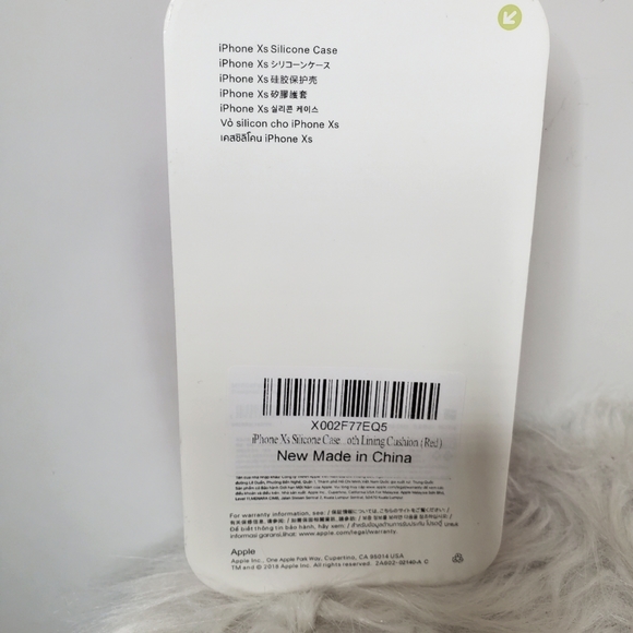 NEW APPLE Authentic iPhone Xs Silicone Case - (Product) RED Cover - Picture 3 of 4